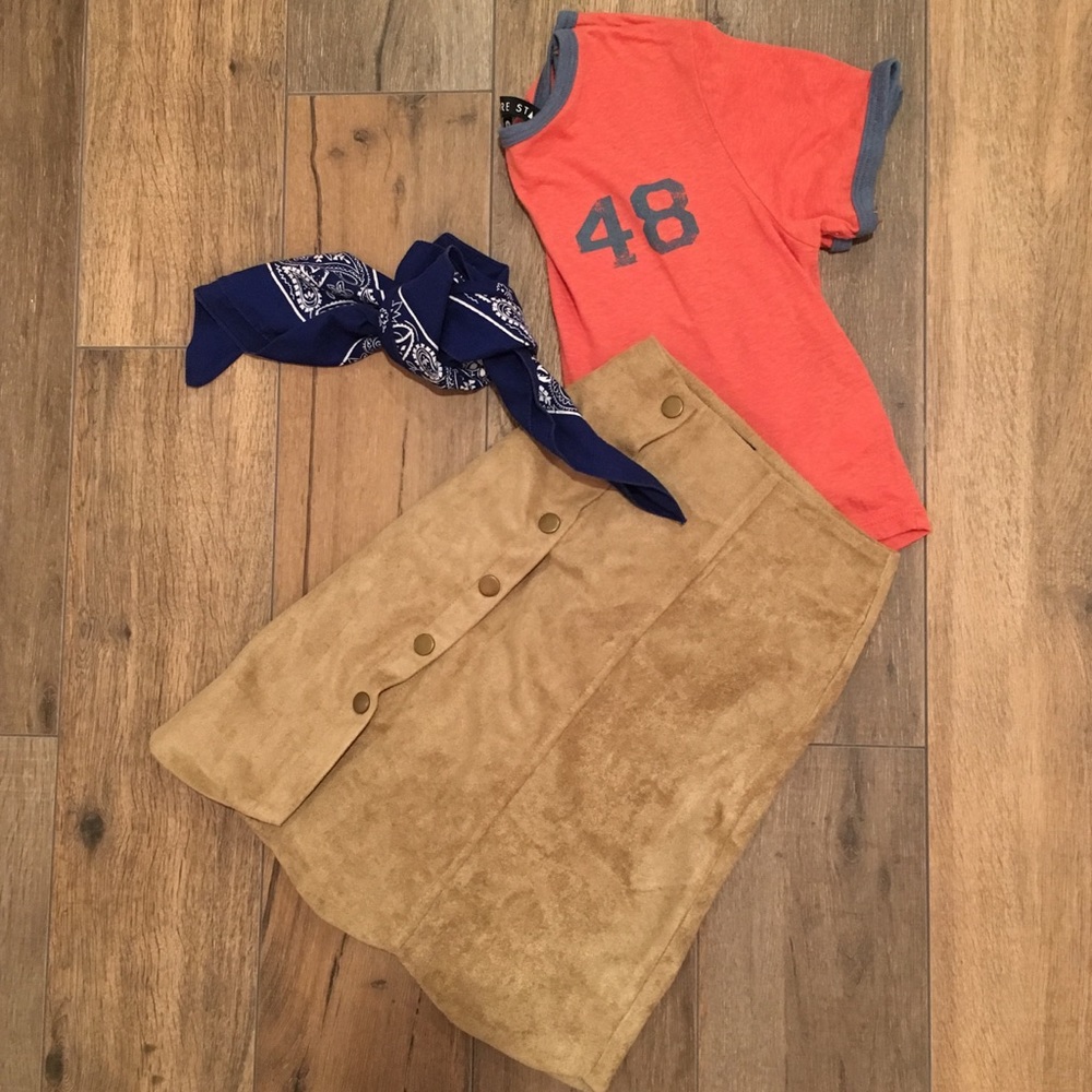 Faux suede scalloped skirt